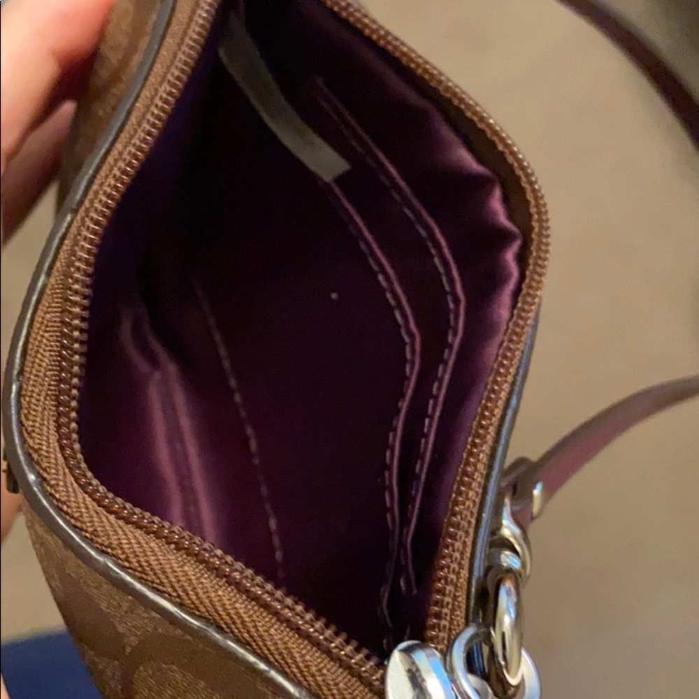 Coach wristlet - Picture 3 of 4